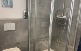 main_bathroom_shower