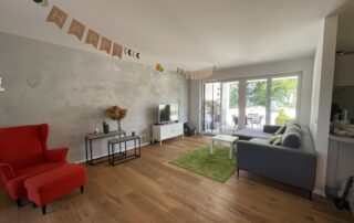 867B6AF8-B99E-404B-8B9D-62440085C416