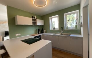 91AABFA8-EE53-4998-B5D8-9187BC72FE7E