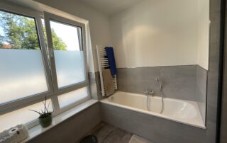 D5E2F530-7875-41CF-ADEC-42562426A2F1