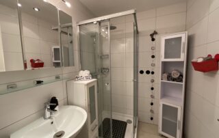 37462925-D070-4DE5-9384-A6EDC1537ADF