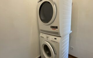 8EFC74CD-AE4A-4C4F-B557-52C047444D7B