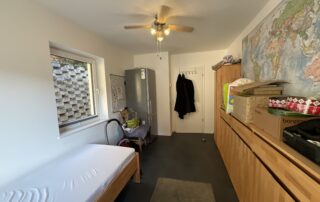 9BE682B9-EDD7-402B-9C4B-32F1A8650316