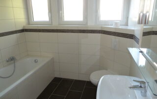 5EED7421-3BDB-498D-B33E-C0E662D99D04